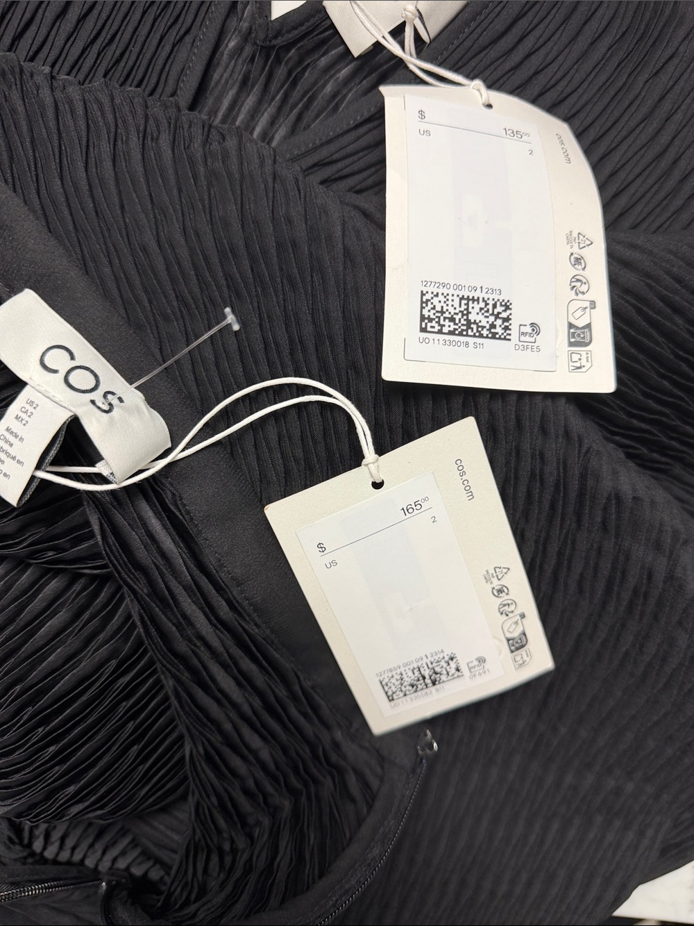 COS SET black polyester recycled pleated Size 2 - Picture 14 of 14